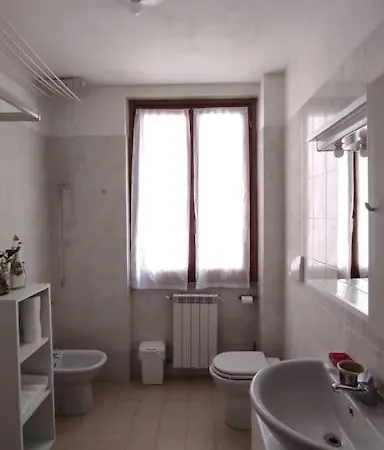 Lägenhet Casa Dei Gerani Valmadrera